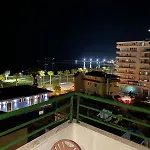 Bright Seaside Apartment, 100m From The With Sea Views Apartamento Vlorë
