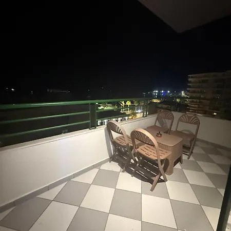Bright Seaside Apartment, 100m From The With Sea Views * Vlorë