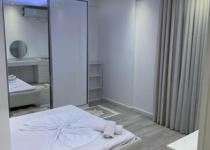 Apartament Bright Seaside Apartment, 100m From The With Sea Views *